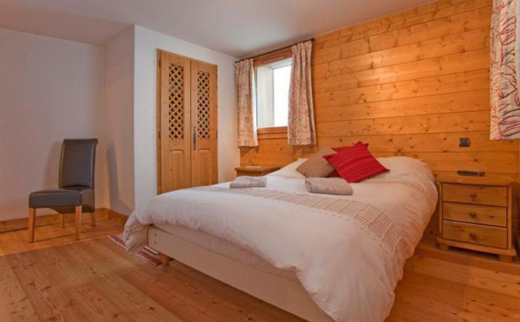 Chalet d'Or, Chamonix, Double Bedroom